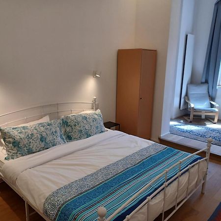 Little Apartment Over The Canal Bologna Buitenkant foto